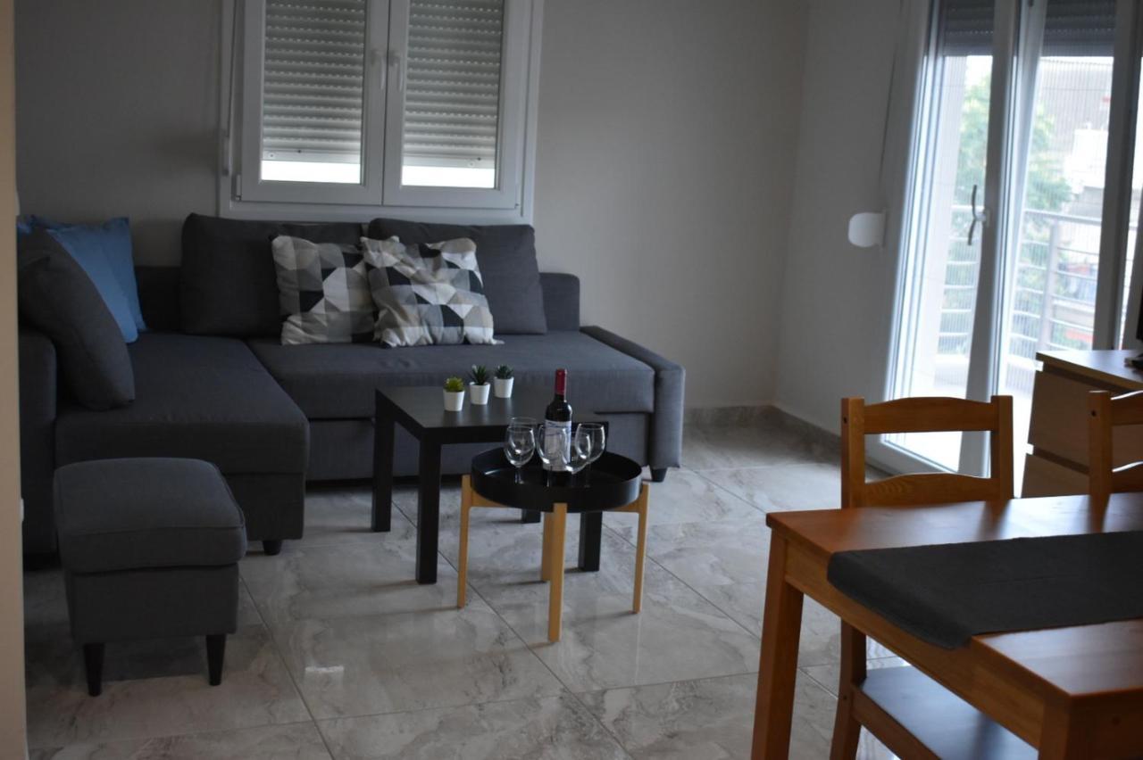Davidana Deluxe Apartments Nea Kallikrateia Extérieur photo
