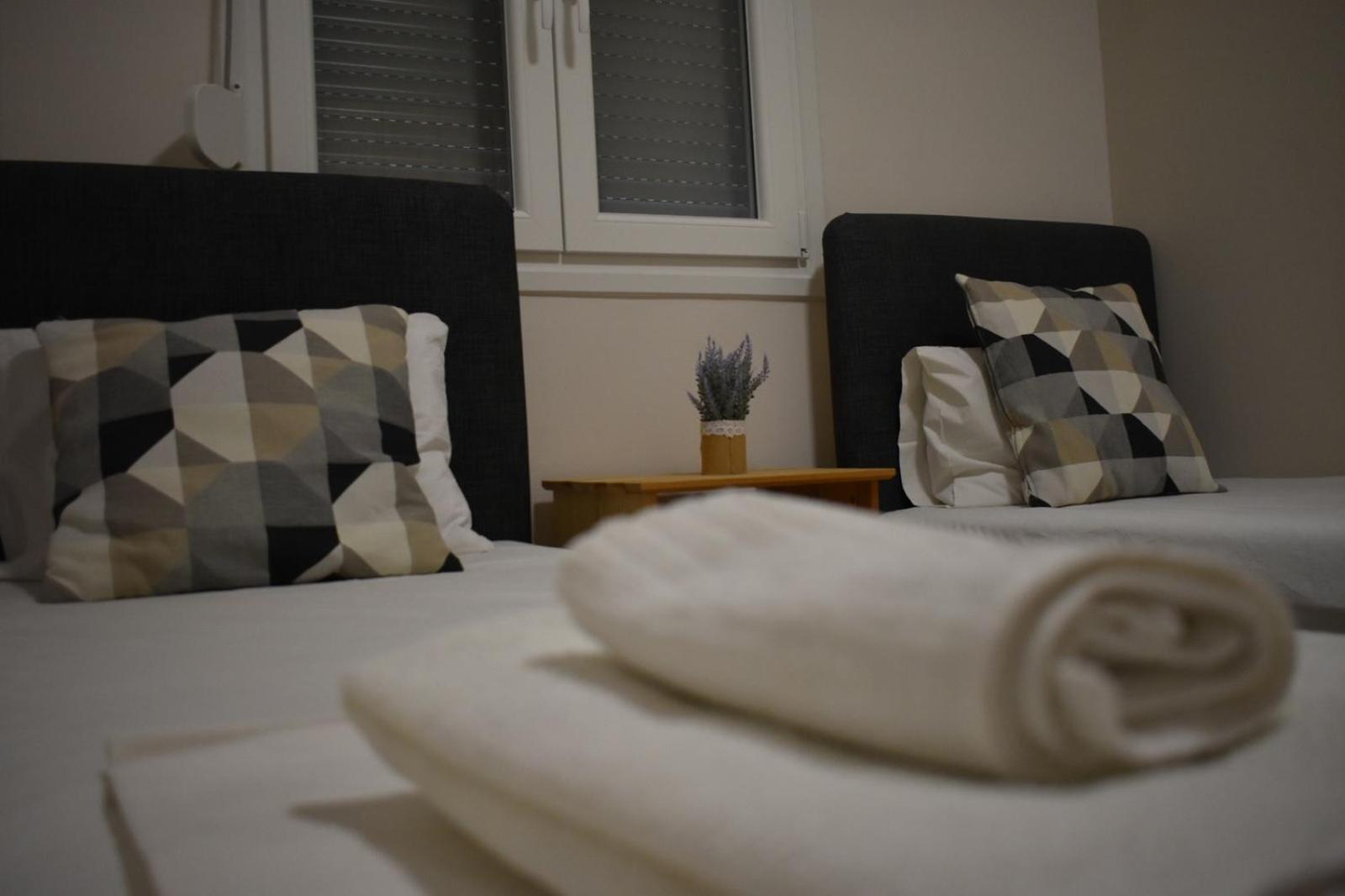 Davidana Deluxe Apartments Nea Kallikrateia Chambre photo